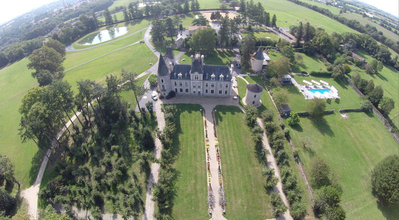 Hotel Chateau De La Barbiniere Saint-Laurent-sur-Sèvre Exteriér fotografie