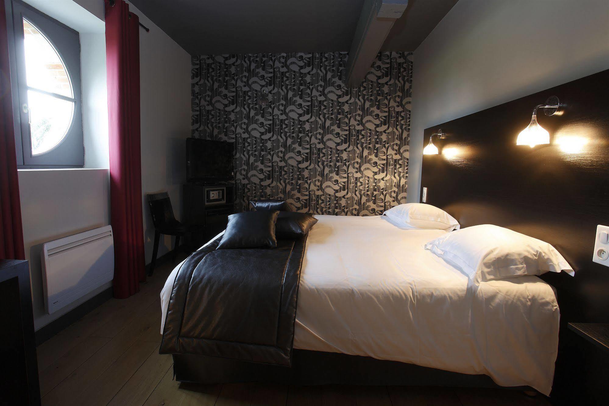 Hotel Chateau De La Barbiniere Saint-Laurent-sur-Sèvre Exteriér fotografie